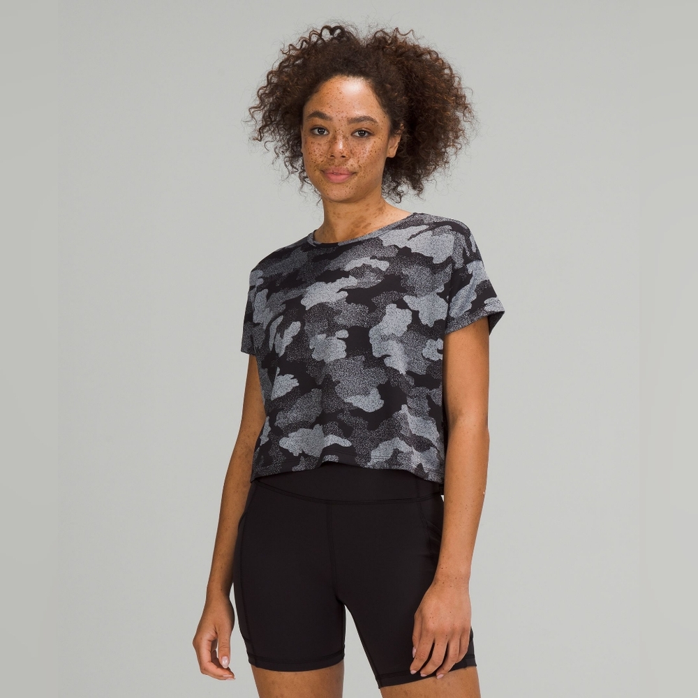 Lululemon Cates Training Tee *Heritage Speckle Camo Jacquard Black Rhino Grey